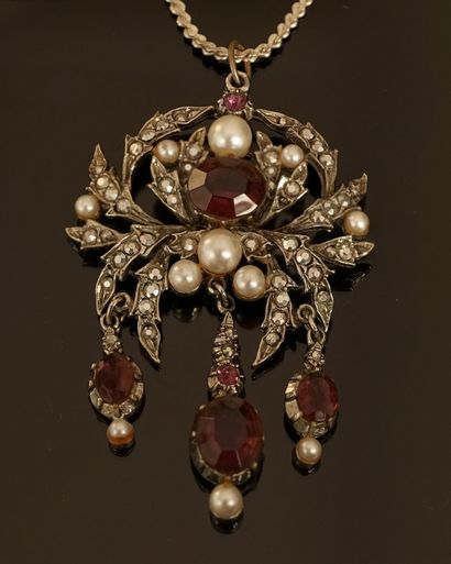 CRAFT (circa 1955) Silver plated chain and...