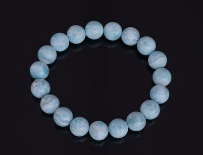BRACELET made of Larimar balls. D: 10mm....