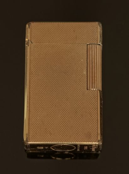 DUPONT - Gold plated guilloche design BRIQUET...