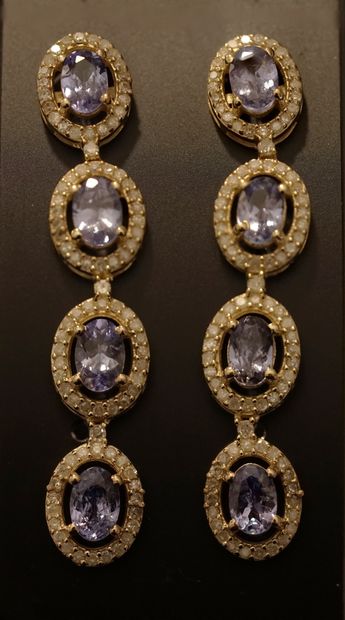 PAIR OF EARRINGS in 925/°° gold and 9k (385/°°)...