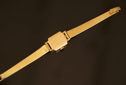 Lady's BRACELET WATCH in 18k (750/°°) yellow...