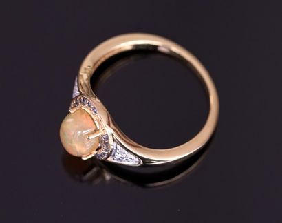 Gilded silver ring (vermeil) 925/°° centered...