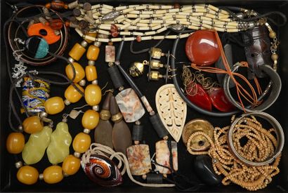 FANTAISIE: lot of various jewels ethnic style...