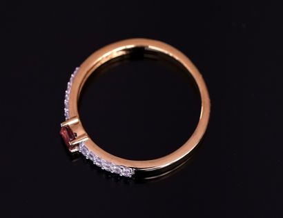 Ring in silver gilt 925 / ° ° (vermeil) centered...