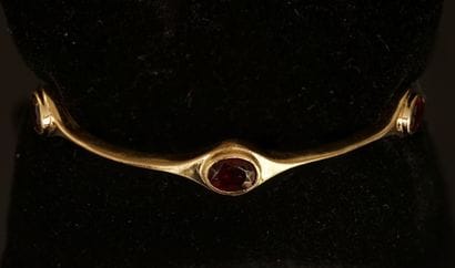 BRACELET Oval band in 18K (750/°°) yellow...