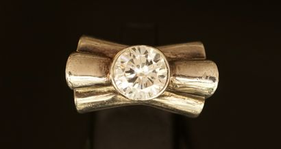 Art Deco style silver ring 925/°° representing...