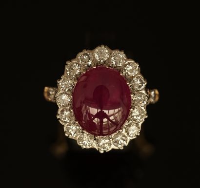 Daisy ring in 18k yellow and white gold (750/°°)...