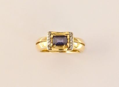 RING in 18K (750/°°) yellow gold, set with...