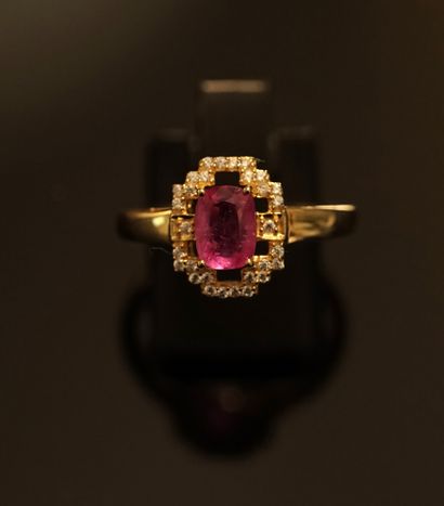 Silver ring gilt (vermeil) 925/°° centered...