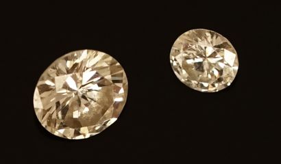 LOT of 2 diamonds 0.18ct and 0.07ct brilliant...