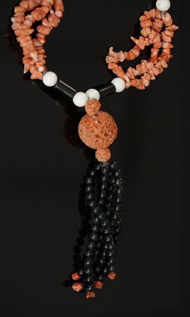 SAUTOIR composed of orange and white coral...