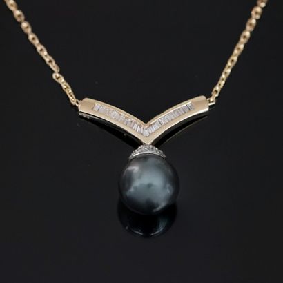 18k (750°/°°) yellow gold PENDANT and its...