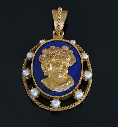 PENDENTIF porte photo en or jaune 18k (750/°°)...