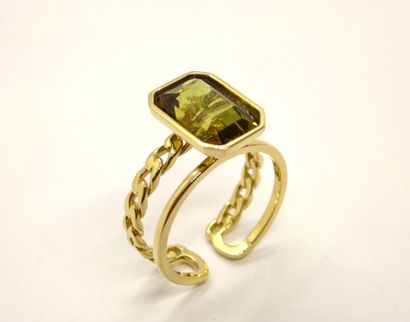 
BAGUE en or jaune 18K (750/°°) ornée d'un...