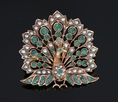 14k (585/°°) yellow gold PENDANT pin featuring...