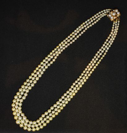 NECKLACE with 3 rows of Akoya pearls in fall,...