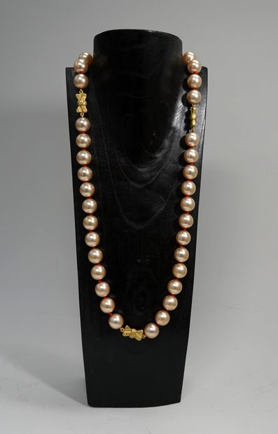NINA RICCI - LONG NECKLACE without clasp...