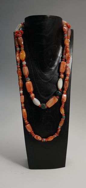 LONG SAUTOIR composed of beads in various...