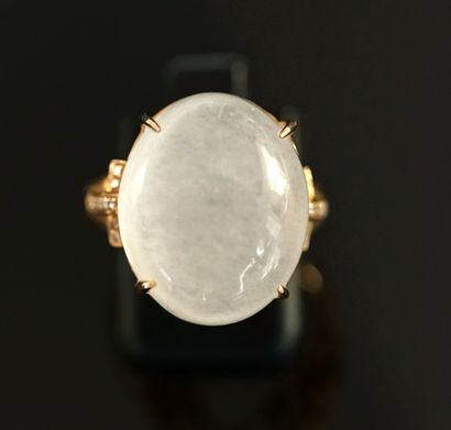 RING in 18k (750/°°) pink gold, set with...
