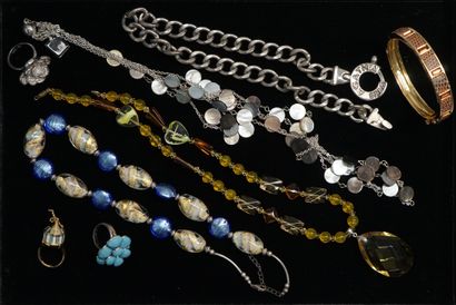 FANTAISIE - LOT of necklaces, bracelets,...