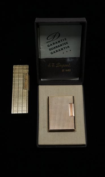 SET of 2 gold plated lighters : 1 DUPONT...