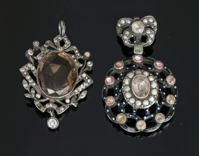 SET of 2 antique silver pendants min 800°/°°°...
