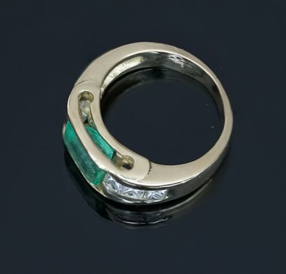 BAND RING in 18k (750°/°°) yellow gold, centered...