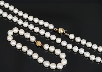 COLLAR choker and BRACELET in cultured pearls,...