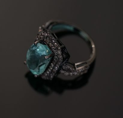 RING in patinated silver 925/°° centered...