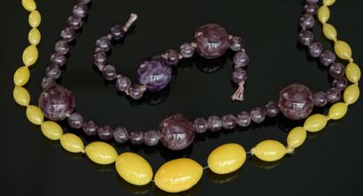 SET including: a necklace and bracelet in...