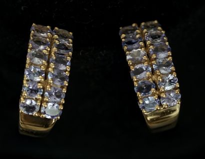 PAIR OF HALF CREOLES in silver gilt (vermeil)...