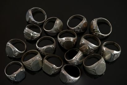 
SOLD ON DESIGNATION - SET of 16 signet rings...