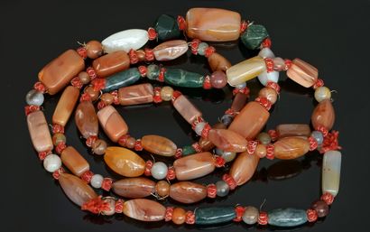 LONG SAUTOIR composed of beads in various...