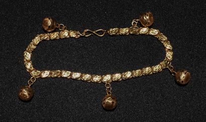 
BRACELET PAMPILLES in 22K yellow gold. Broken,...