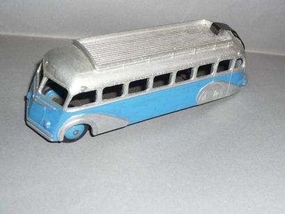DINKY TOYS n°29E Car isobloc avec toit s...