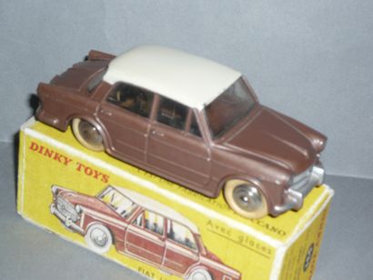 DINKY TOYS n° 531 Fiat 1200 Grande vue (en...