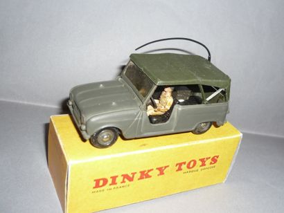 DINKY TOYS n°815 Renault simpar gendarmerie...