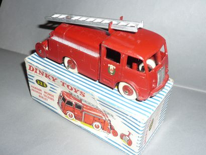 DINKY TOYS n°32E Incendie Berliet premier...