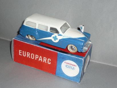 CIJ Ambulance Renault frégate (en l’état...