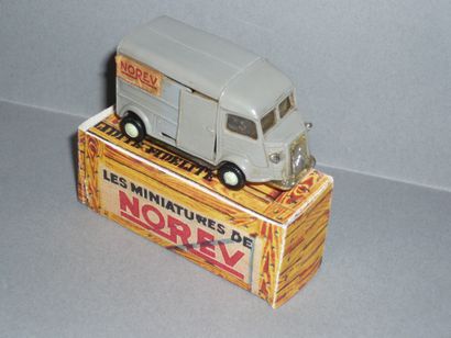 MICRO-NOREV. N°9 Citroën 1200kg « NOREV »...
