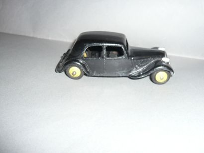 DINKY TOYS n°24N Traction avec roue de secours...