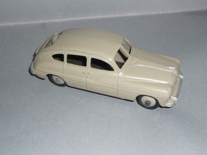 DINKY TOYS n°24Q Ford vedette beige. BE