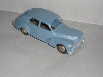 DINKY TOYS n°24R Peugeot 203 Grande lunette...