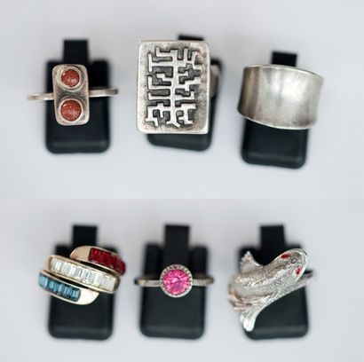 SET of 6 silver rings. PB : 5,27 - 7,09 -...