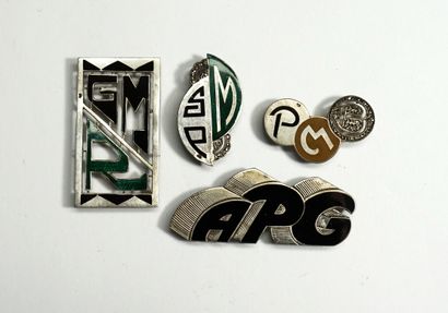 ART DECO PERIOD. Set of 4 monogrammed elements...