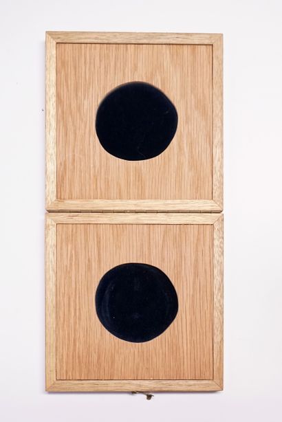 ATELIERS HUGO - MAX ERNST - Wooden box decorated...