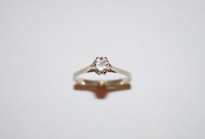 SOLITARY RING in 18k (750/°°) white gold...