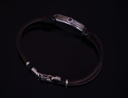 18K (750/°°) white gold women's barrel-shaped...