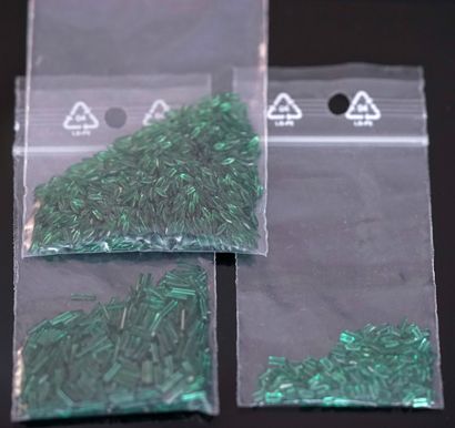 LOT OF STONES on paper composed of :
3 bags...