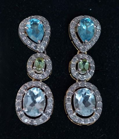 PAIR OF EARRINGS in silver gilt (vermeil)...